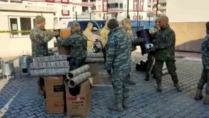 1. Zırhlı Tugayı Malatya'da soba dağıtımını sürdürüyor