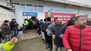 17 Ağustos'u yaşayan Sakarya deprem bölgesi için seferber oldu