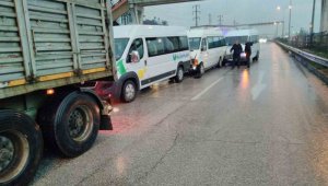 4 aracın karıştığı kazada 10 kişi yaralandı