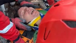 52 saat sonra kurtarıldı, sevinç gözyaşları döktü: "Hepinizi çok seviyorum"