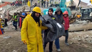 Adıyaman'da 27 yaşındaki genç kız 55 saat sonra enkazdan sağ çıkarıldı