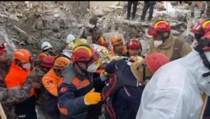 AFAD Afyonkarahisar ekibi afet bölgesinde çalışmalarını sürdürüyor