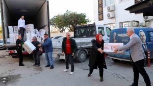 Akdeniz Belediyesi deprem bölgesine yardım seferberliğini sürdürüyor