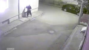Akrabalarının evlerini kundaklayan sanık hakim karşısına çıktı