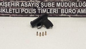 Aranması olan 16 kişi ve hapis cezası bulunan 4 şahıs yakalandı