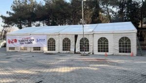 Bağcılar Belediyesi'nden deprem bölgesinde günde 12 bin kişiye 3 öğün sıcak yemek