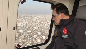 Bakan Dönmez, depremden etkilenen Osmaniye'yi havadan inceledi