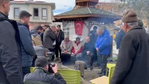 Bakan Soylu Kahramanmaraş'ta Azerbaycan arama kurtarma ekiplerini ziyaret etti