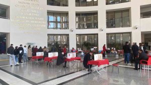 Bakırköy Adalet Sarayı'nda depremzedeler için kan verme noktası kuruldu