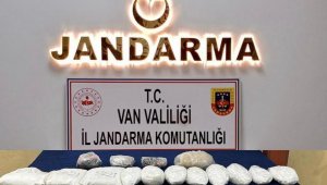 Başkale'de 8 kilo uyuşturucu ele geçirildi