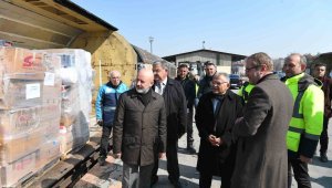 Başkan Büyükkılıç, Tren Garı'ndaki yardım çalışmaları hakkında inceleme yaptı