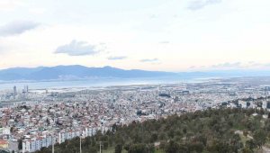 Başkan Gümrükçü: "Çiğli'de 30 binden fazla yapı var, tamamını inceleyeceğiz"