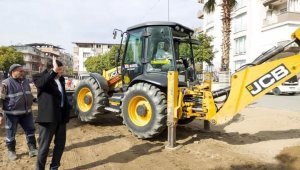 Başkan Özcan Ziya Gökalp Caddesi'nde incelemelerde bulundu