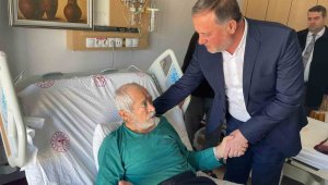 Başkan Tatlıdede yaralı depremzedeleri ziyaret etti