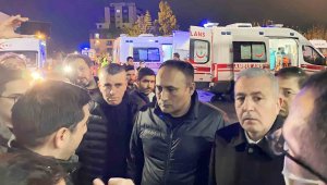 Başkan Yılmaz, hastanede yaralı yakınlarıyla görüştü