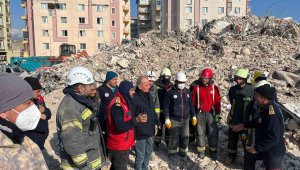 Başkan Zolan, Hatay'da depremzedelerin acısını paylaşıyor