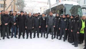 Bayburt Emniyetinden destek gecikmedi: 55 polis deprem bölgesine uğurlandı