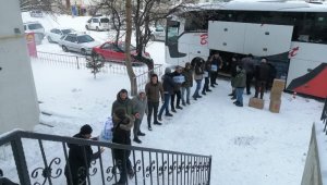 Bayburt halkının yüreği deprem bölgesinde atıyor yardımlar hız kesmeden devam ediyor