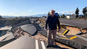 Bilim adamları yüzyılın depremini analiz etmek için sahada