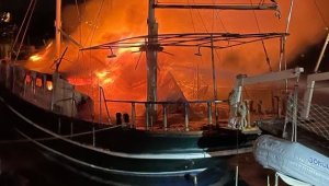 Bodrum'da tekneler alev alev yandı