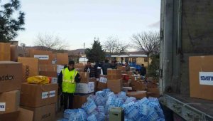 Bozüyük'ten giden 3. tır Nurdağı'ndaki depremzedelere ulaştı