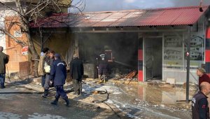 Çamlıyayla'da korkutan yangın