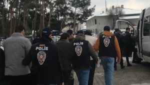 Çanakkale'de yasa dışı bahis ve sahtecilik operasyonu: 3 gözaltı