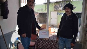 Çayevi sahibi bir günlük hasılatı depremzedelere bağışladı