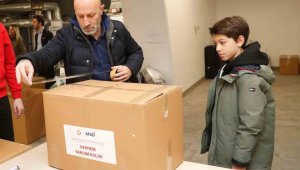 Cenk Ergün, oğluyla birlikte çalışmalara destek verdi