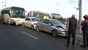 D-100 Karayolu 9 aracın karıştığı zincirleme kazada iki kişi yaralandı