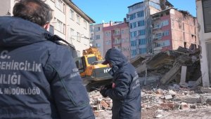 Deprem bölgelerinde 830 bin 783 binadaki 3 milyon 273 bin 605 bağımsız birimde hasar tespit çalışması yapıldı