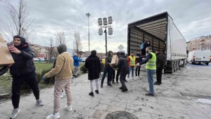 Deprem bölgesine yardım seferberliği sürüyor