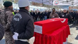 Depremde hayatını kaybeden 3 kişi Ordu'da toprağa verildi