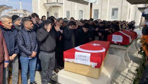Depremde hayatını kaybeden Cemal Kütahya ve oğlu Çınar'a acı veda