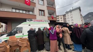 Depremde hayatını kaybeden futbolcu Giresun'da toprağa verildi