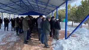 Depremde hayatını kaybeden genç öğretmen Aksaray'da toprağa verildi