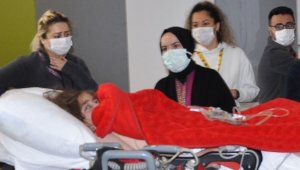 Depremde yaralanan 4 çocuk Manisa Şehir Hastanesine sevk edildi