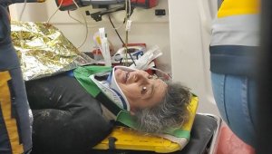 Depremden 111 saat sonra kurtarıldı, gülümseyerek iyi olduğu mesajını verdi