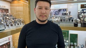 Depremden dolayı iptal olan Sevgililer Günü kutlamaları esnafı etkiledi