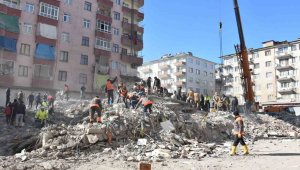 Depremden etkilenen vatandaşlar için seferberlik