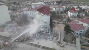 Depremin merkez üssü Pazarcık'ta kontrollü yıkım çalışmaları başladı