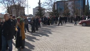 Depremzedelere 10 bin liralık 'Hane Başı Destek Ödemeleri' devam ediyor