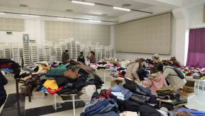 Depremzedelere özel sosyal market hizmet veriyor