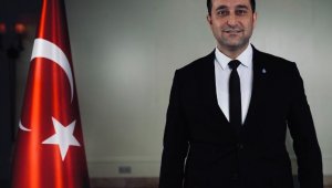 DEVA Partisi İl Başkanı lüks otomobiliyle kaza yaptı