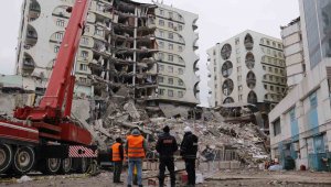 Diyarbakır'da depremde ölü sayısı 407'ye çıktı