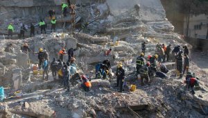 Diyarbakır'da enkaz çalışmaları 7'inci gününde devam ediyor