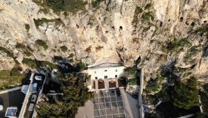 Dünyanın ilk mağara kilisesi ve Hatay Kalesi kalıntıları depremde hasar görmedi