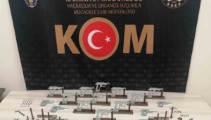 Durdurulan araçtan cephanelik çıktı