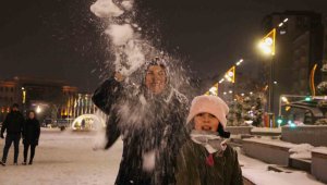 Elazığ'da kar kartpostallık görüntüler oluşturdu