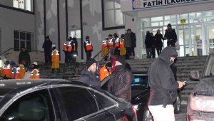 Elbistan Afet Koordinasyon Merkezi tedbir için boşaltıldı